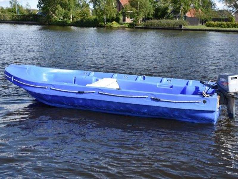 Schlauchboot mit Motor